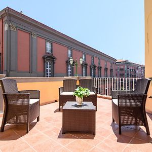 Apartamento de 5 Dormitorios